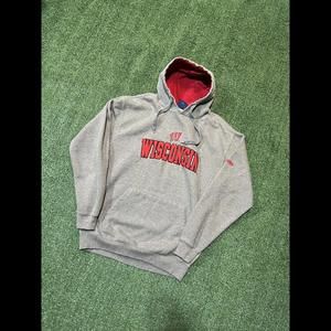 Signature Sportswear Wisconsin Badgers Sweatshirt Hoodie Men’s Size L Gray Red